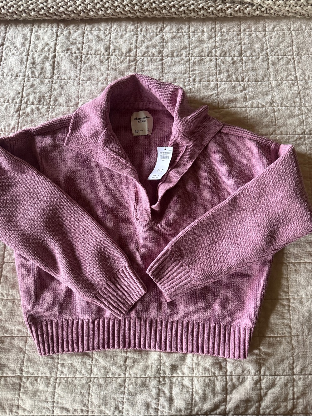 Abercrombie sweater - Picture 2 of 5